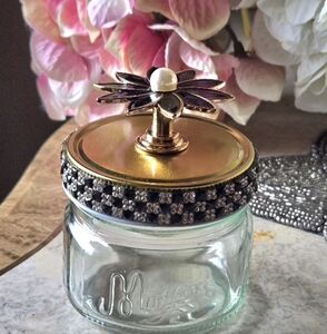 Elegant Gold and Black Mason Jar Accent